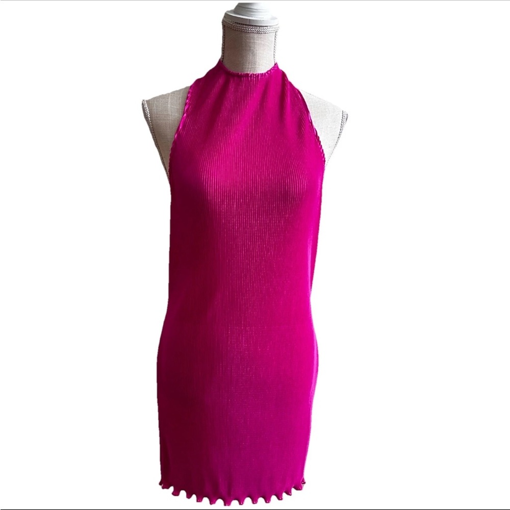 White Fox Dress Size SMALL Up In The Air Pink Mini Halter Top Ribbed Backless